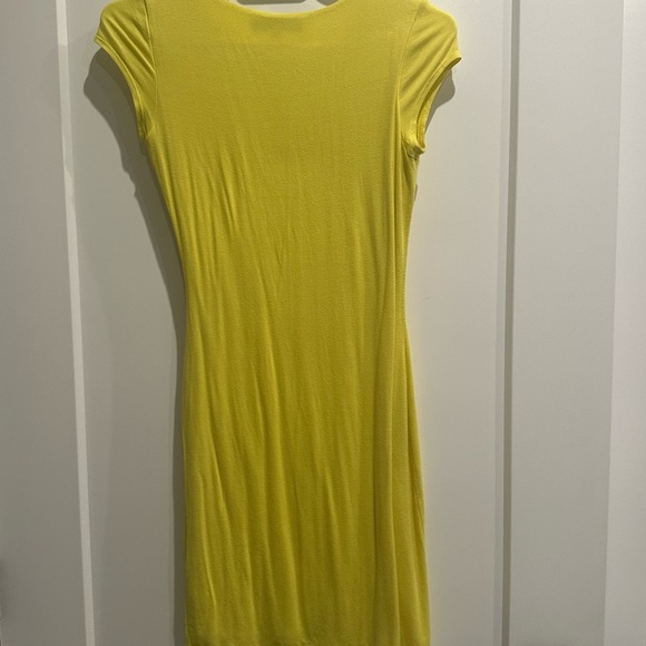 Velvet Torch XS yellow dress - Picture 3 of 6